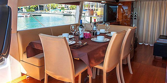 Sunseeker royal yacht day cruise in mauritius (15)